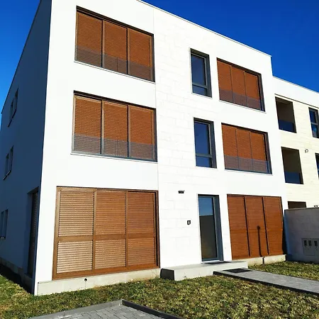 Solmare Vista Apartamento Nin